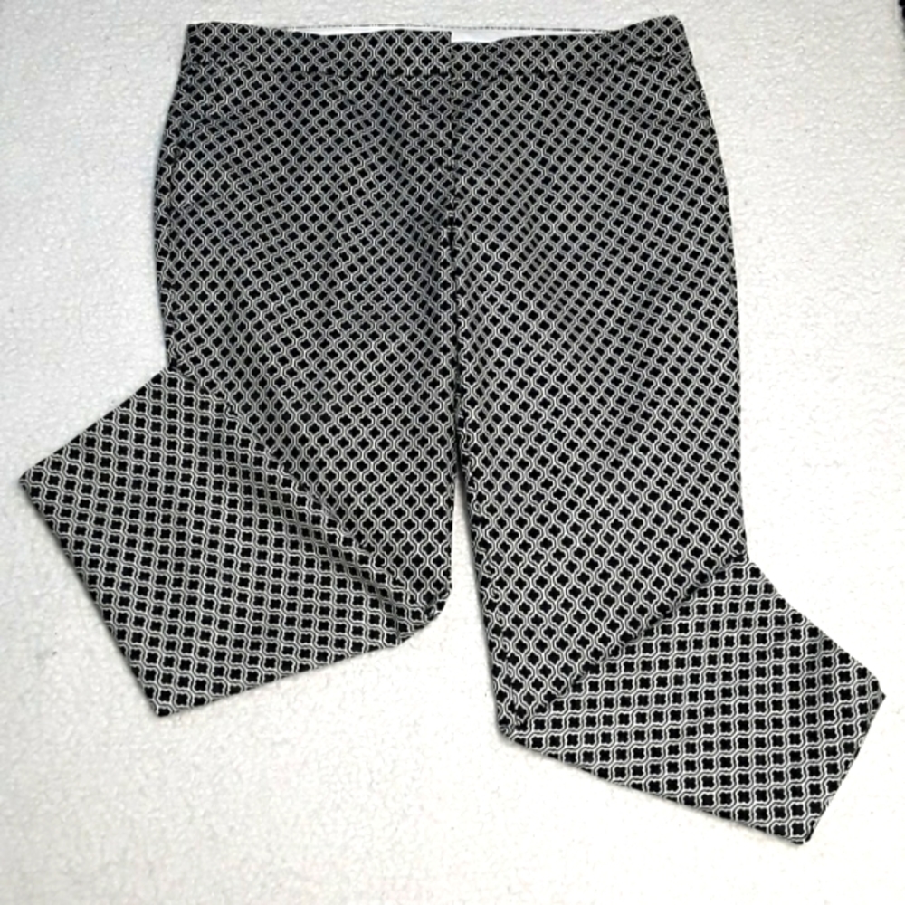 Kenar Crop Ankle Capri Pants Size 16 Black White Quatrefoil Geometric Pattern
